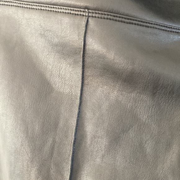 Joie Black Stretchy Leather-Look Ankle Length Pull-On Pants Size M - Picture 3 of 6